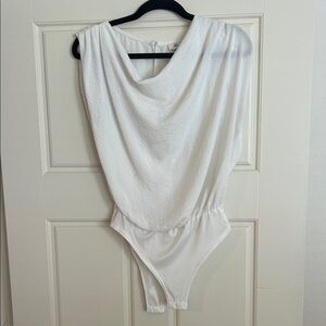 She + Sky Classic White Top